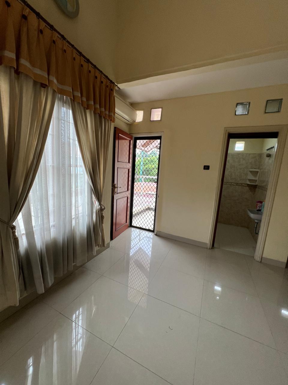 Rumah dijual di Meadow Green Lippo Cikarang